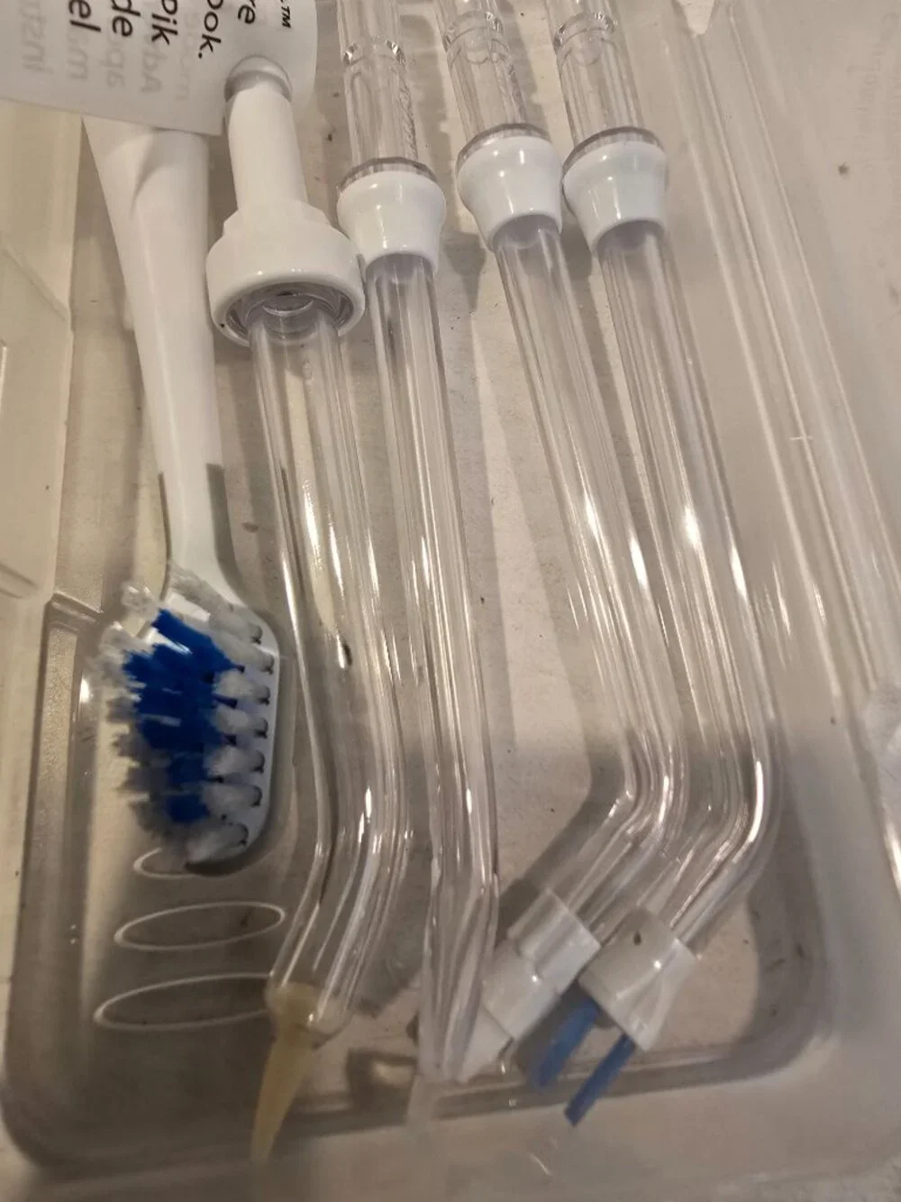 Water Pik Replacement Tips 5 Piks in Case NEW
